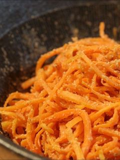 ニンジンの胡麻味噌和え-レシピのメイン写真