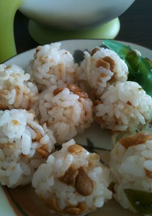 離乳食完了期❤納豆＆しらすおにぎり-レシピのメイン写真