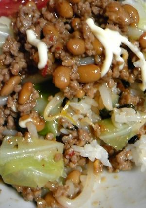甘ピリ辛！食べるラー油で納豆ひき肉丼☆-レシピのメイン写真