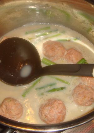 鮭だんごの豆乳煮-レシピのメイン写真