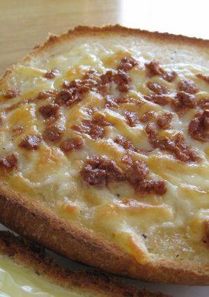 濃く★うま！シーザードレッシングで食パン-レシピのメイン写真