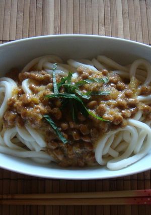 夏におすすめ♪ねばねば納豆うどん☆-レシピのメイン写真