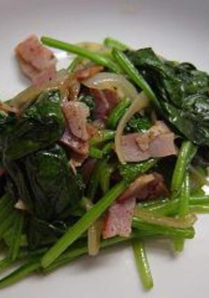 ほうれん草とベーコンの炒め物-レシピのメイン写真
