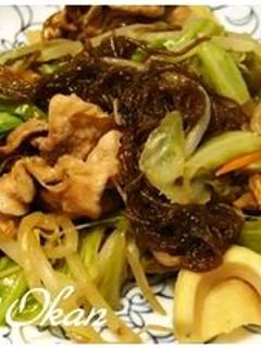 豚肉とモズクで野菜炒め-レシピのメイン写真