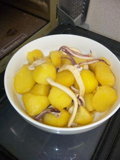 イカとじゃがいもの煮物-レシピのメイン写真