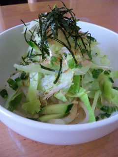 ツナだれでサラダうどん-レシピのメイン写真