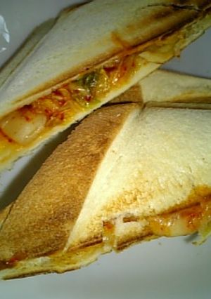 キムチー入りホットサンド-レシピのメイン写真