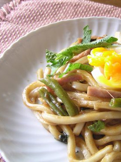はんたまカレーで焼きうどん♪-レシピのメイン写真