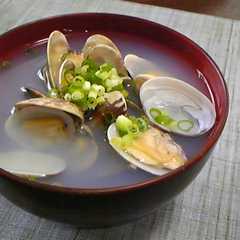 รูปของ ひと手間で！美味しいあさりのお吸い物