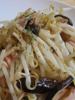 《簡単節約レシピ》 もやしとハムの炒め物-レシピのメイン写真