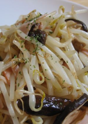 《簡単節約レシピ》 もやしとハムの炒め物-レシピのメイン写真