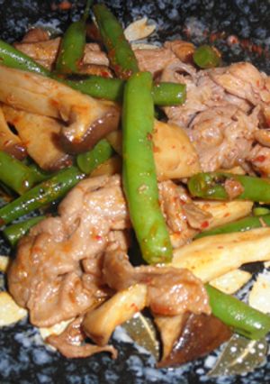 豚肉とエリンギ、インゲンのキムチ炒め-レシピのメイン写真