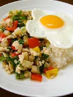 鶏肉のバジル炒めごはん♪(ガパオライス)-レシピのメイン写真