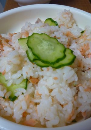 鮭ときゅうりの混ぜご飯-レシピのメイン写真