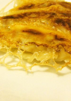 パリパリ羽根つきチーズ入り　梅味とり餃子-レシピのメイン写真