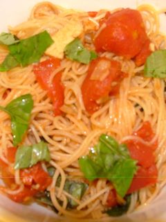 アメリカ トマトとバジルの冷製パスタ-レシピのメイン写真