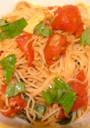 アメリカ　トマトとバジルの冷製パスタ-レシピのメイン写真