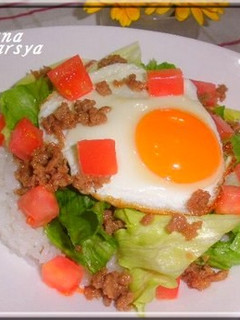ランチにも♪タコライス 目玉焼きのっけ♪-レシピのメイン写真