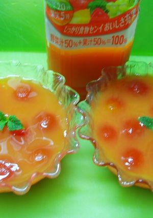 水玉模様の野菜ジュースジュレ-レシピのメイン写真
