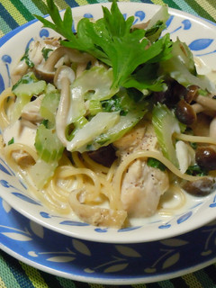 セロリとしめじのミルクスープスパゲッティ-レシピのメイン写真