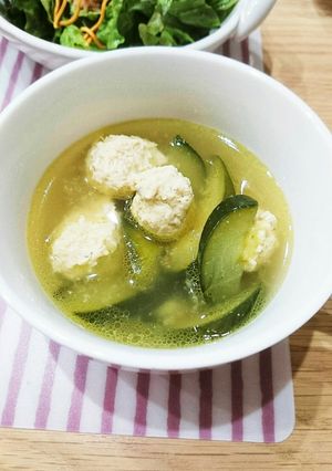 キュウリと鶏肉団子のうまうまスープ-レシピのメイン写真