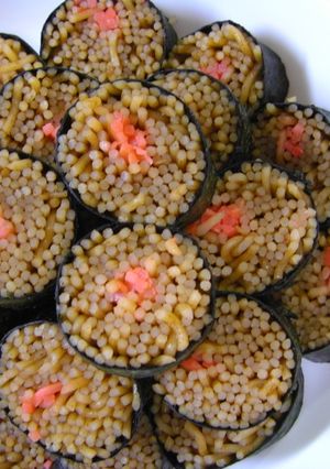 お弁当のおかずに♪焼そば海苔巻き-レシピのメイン写真