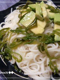とろっと♪めかぶとアボガドのぶっかけ素麺-レシピのメイン写真