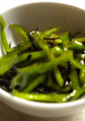 ピーマンと塩昆布のごま油和え-レシピのメイン写真