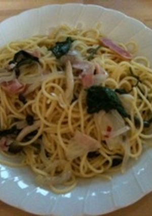 クウシンサイとしめじのペペロンチーノ-レシピのメイン写真