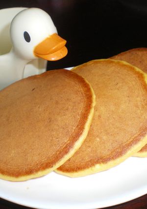 もちっ!豆乳と強力粉の人参ホットケーキ♪-レシピのメイン写真