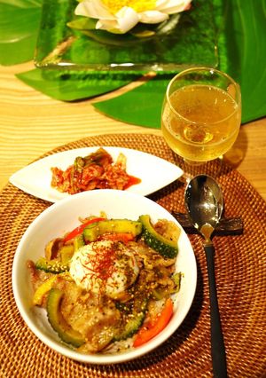 ゴーヤと豚バラのピリ辛丼-レシピのメイン写真