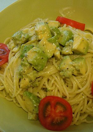 コクたっぷり！アボカドジェノベーゼパスタ-レシピのメイン写真