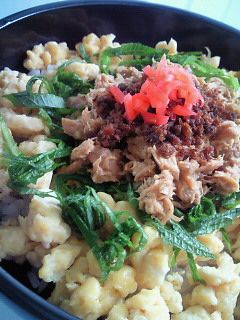 炒めて乗せよう!簡単ツナそぼろ丼-レシピのメイン写真