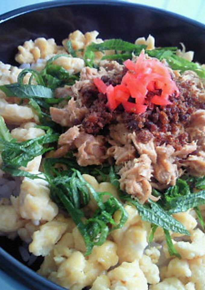 炒めて乗せよう！簡単ツナそぼろ丼-レシピのメイン写真