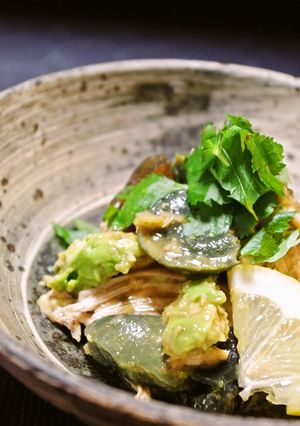 鶏とピータンとアボガドの和え物-レシピのメイン写真