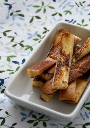材料はたった２つ♪パンの耳で簡単おやつ-レシピのメイン写真