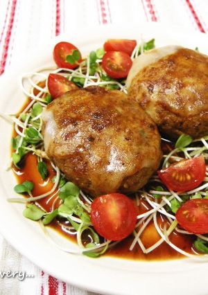 ☆牛蒡と人参が入った根菜のハンバーグ☆-レシピのメイン写真