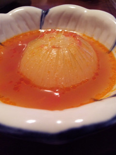 トロットロ。まるごと玉ねぎスープ-レシピのメイン写真
