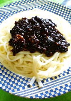 韓ドラ好きには真っ黒ジャージャー麺♪-レシピのメイン写真