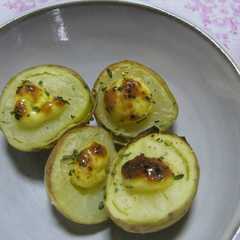 รูปของ お弁当にコロコロポテトのマヨ焼き