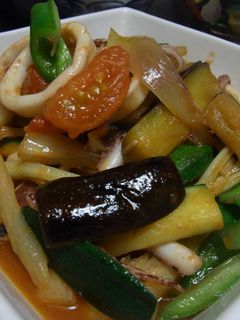 イカと夏野菜のトマト炒め-レシピのメイン写真