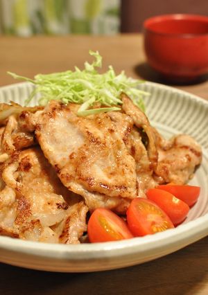 すりおろし玉ねぎたっぷりの豚の生姜焼き-レシピのメイン写真