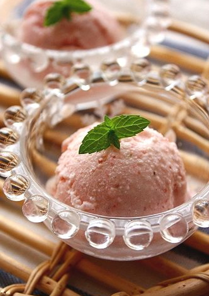 さっぱりフローズンいちごヨーグルトアイス-レシピのメイン写真