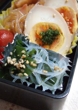 お弁当に♪乾燥わかめと春雨のゴマ油和え-レシピのメイン写真
