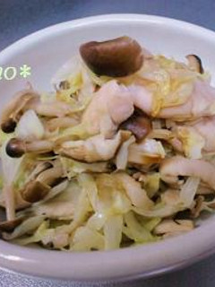 キャベツと鶏のシンプル炒め。-レシピのメイン写真