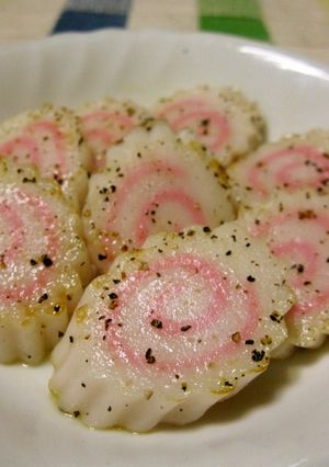 お弁当・おつまみ♬なるとのバター胡椒焼き-レシピのメイン写真