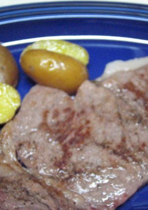 簡単★ステーキ　バターしょうゆソースで♪-レシピのメイン写真