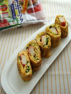 シャキシャキ!かにかまサラダ玉子焼き-レシピのメイン写真