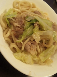 大好評バターとだしとにんにくの焼きうどん-レシピのメイン写真