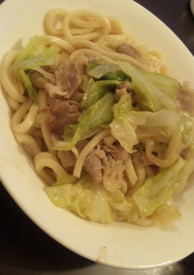 大好評バターとだしとにんにくの焼きうどん-レシピのメイン写真